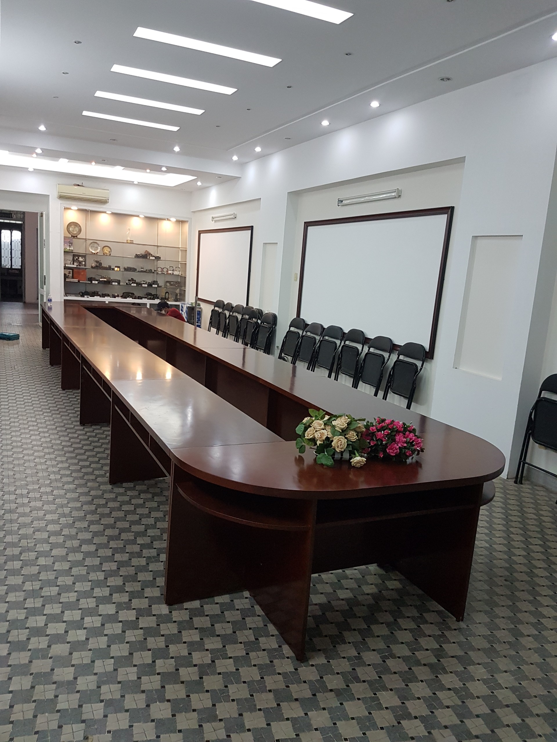 Bàn họp veneer sơn PU BH9017